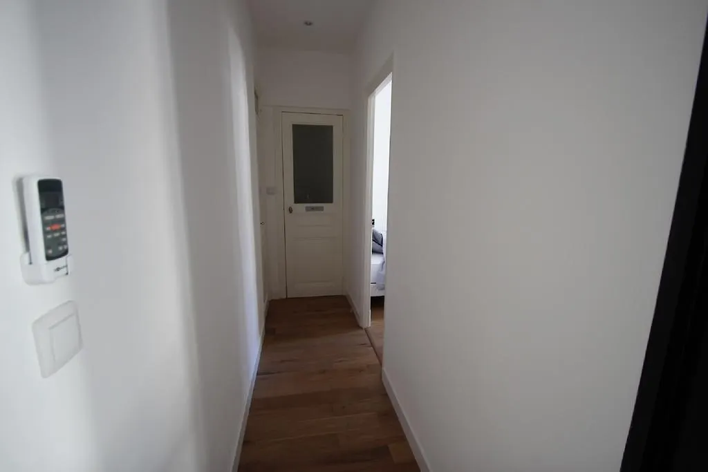 Apartment Hotel Des Postes Nice France