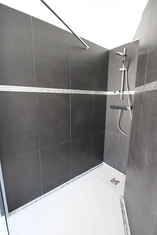Apartment Hotel Des Postes Nice