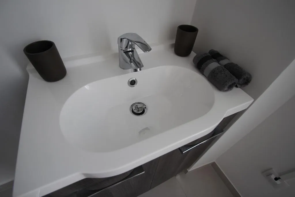 Apartment Hotel Des Postes Nice